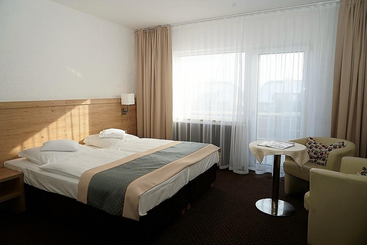 Land-Gut-Hotel Zum Alten Forsthaus - Aufladestation Fuer Elektroautos Hurtgenwald Экстерьер фото